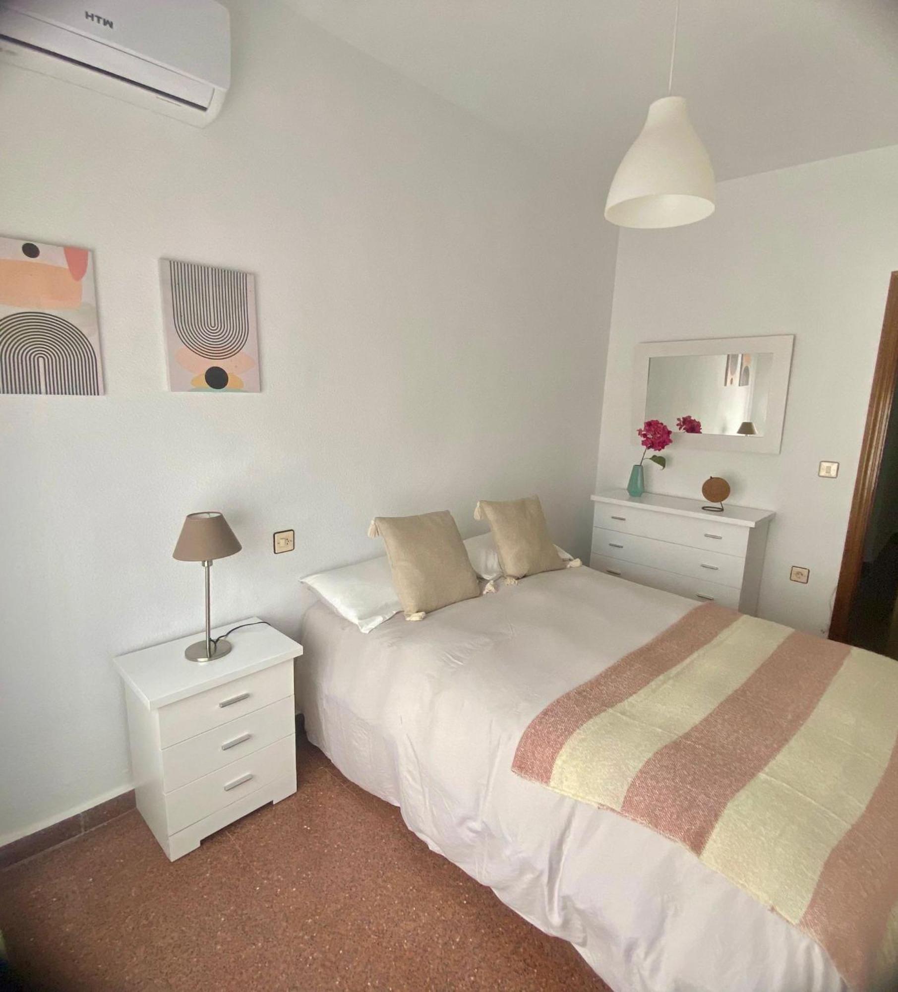 Vera Apartment, Acogedor Y Tranquilo En El Corazon De La Ciudad Antequera Kültér fotó
